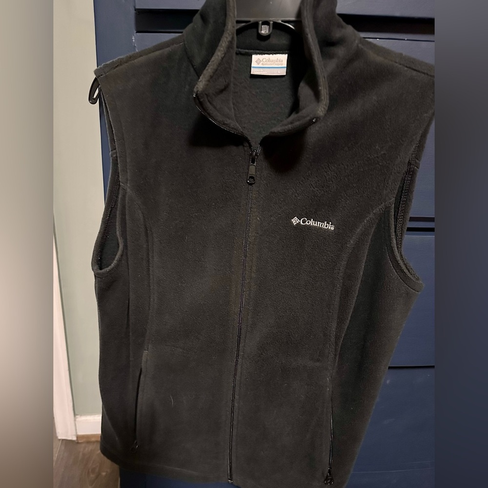 Women’s Columbia vest